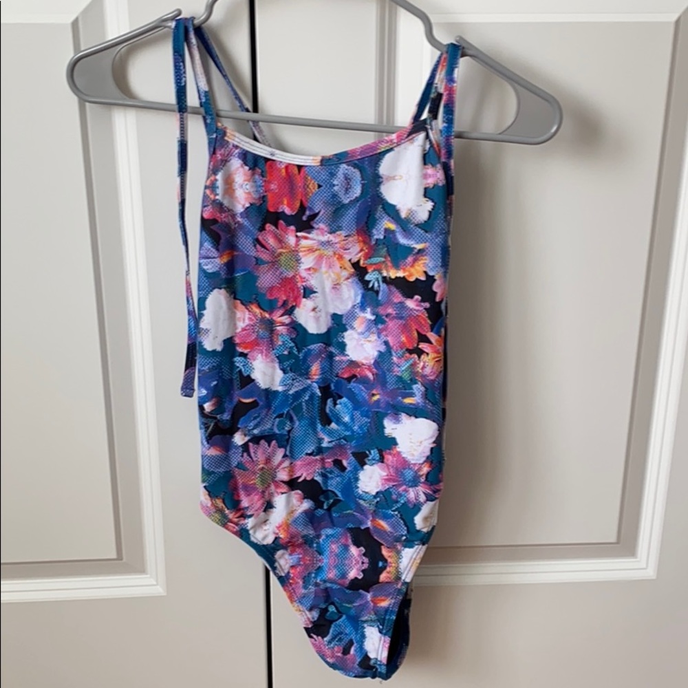 Jolyn tie back Dayno II size 30